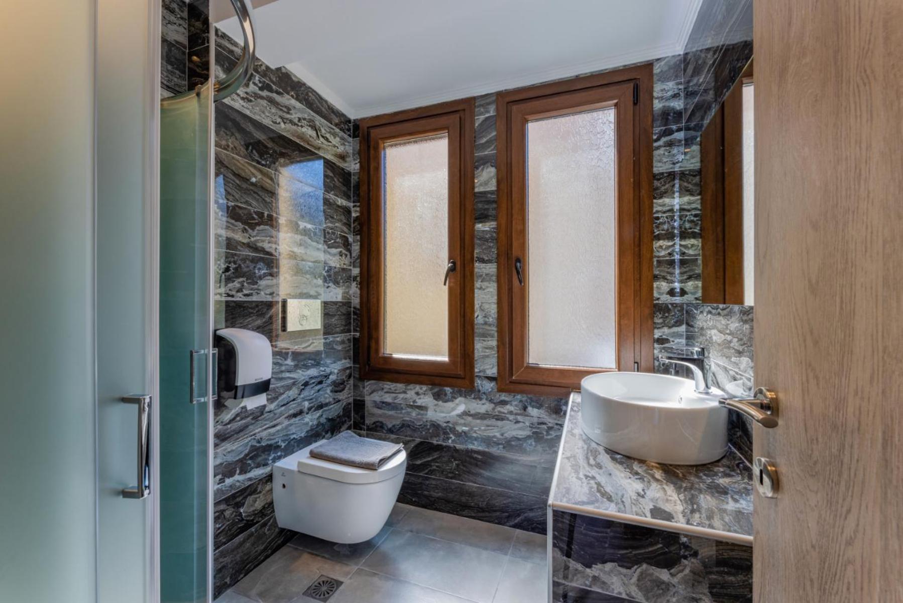 Penelope Luxury Suites Fourka Exterior foto