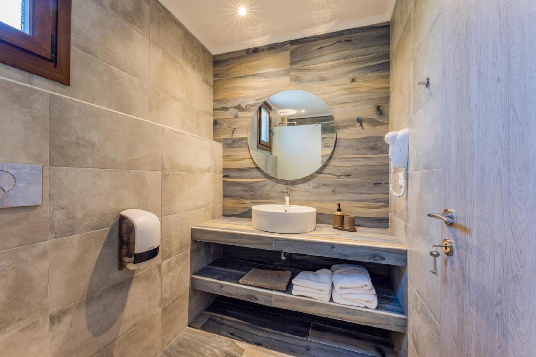 Penelope Luxury Suites Fourka Exterior foto